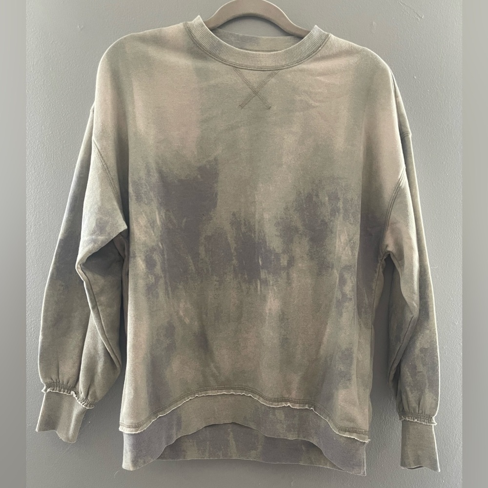 H&M Crewneck Sweatshirt - Gray Tie-Dye